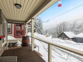 Cozy Hideaway, Near Ski Lookout Pass，位于华莱士的酒店