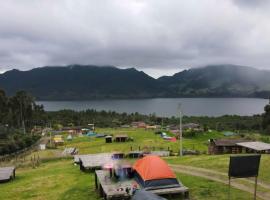 Zona De Camping Pachamamá de la Montaña Represa del Neusa，位于Cogua的宠物友好酒店