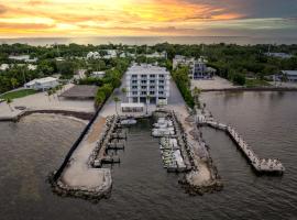 Hadley Resort and Marina，位于伊斯拉莫拉达的酒店