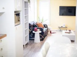 Rockingham Beach Breeze 2br Retreat