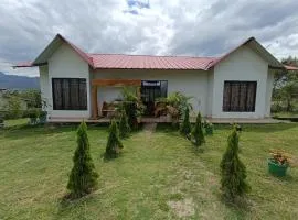 Casa Tipo Cabaña de Descanso En La Jagua Huila, Fresca Elegante