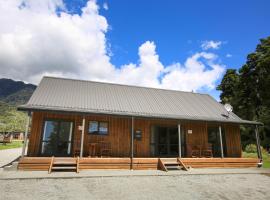 Franz Alpine Retreat- Cottage，位于Potters Creek的酒店