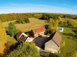 Charming Holiday Home in Montrichard with Pool