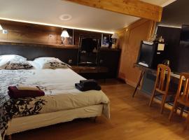 Logis Auberge de la Poirie，位于特恩顿的酒店