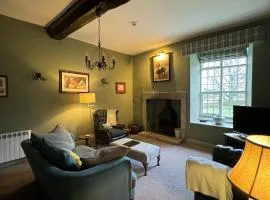 Braithwaite Hall Apartment