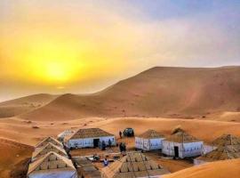 Merzouga Luxury Camp，位于梅尔祖卡的酒店