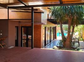 Nada de Tucanes. Piscina Loft，位于波萨达斯的酒店