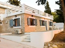 Marialenas House - Stone House at Myrties Beach Kalymnos，位于米尔泰的度假屋