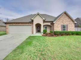Spacious Zachary Home 12 Mi to Baton Rouge!