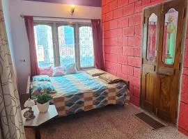 City Center Premium Affordable Home Stay