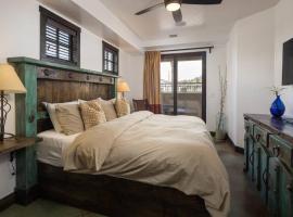 Luxury Downtown Rental (Pet Friendly) - La Dolce Vita Villas #7，位于摩押的酒店