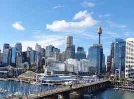 Darling Harbour 2 Bedroom Apartment