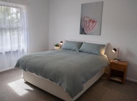 Entire house in Minnipa - 3 bedroom, sleeps 5