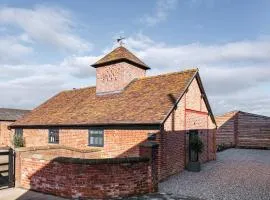 Pigeon House - Unique barn with hot tub and wood burner