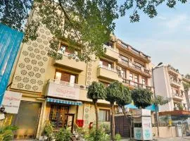 Cosy Grand, Near Chanakyapuri, Embassy Area