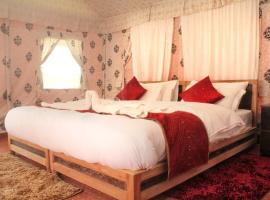 Zaildar's Royal Garden Luxury Camp Turtuk，位于孟买的酒店