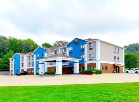 Quality Inn & Suites Caseyville - St. Louis，位于CaseyvilleMidAmerica St. Louis/Scott Air Force Base - BLV附近的酒店