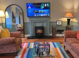 No 10 Bridge Street - Town Centre Apartment
