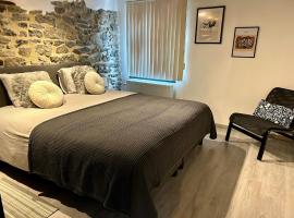 L AUBERGE DE l Entre Potes Scandinavia，位于阿特的自助式住宿