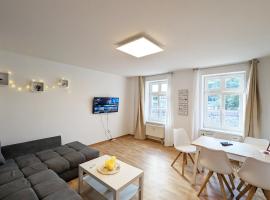 Urlaubsmagie - Große Wohnung für bis zu 10 Personen - F4，位于塞布尼茨的公寓
