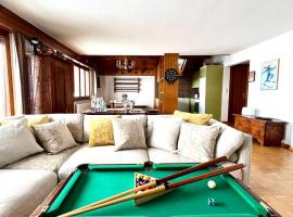 tHE Eagle Nest Duplex - Your Mountain Retreat，位于韦尔科兰的酒店