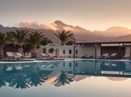 Numo Ierapetra Beach Resort Crete, Curio Collection Hilton，位于依拉佩特拉的Spa酒店