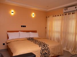 Dopad Hills Hotel and Suites，位于Ojo的酒店