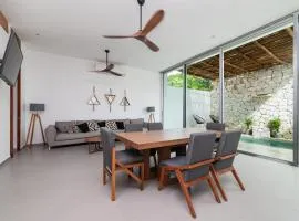 Relaxing 2 bedroom apartement in the center of tulum with private pool and terrace