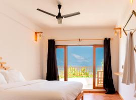 Manta Sea View Himandhoo，位于希曼杜岛的酒店