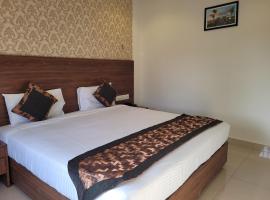 Le Malabar Hotel Near KIMS Al Shifa Hospital，位于Perintalmanna的酒店