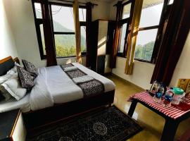 The Lake Cottage By VRB Hotels Dharamshala，位于麦罗肯机的酒店