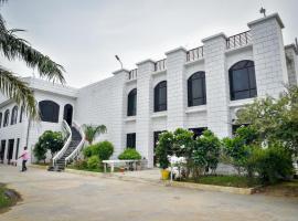 International Shri Vidya Peetham (ISVP)，位于勒克瑙的酒店