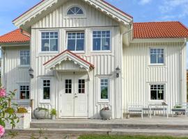 4 Bedroom Gorgeous Home In Svängsta，位于Svängsta的酒店