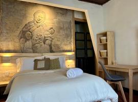 Casa Cheleb，位于圣克里斯托瓦尔-德拉斯卡萨斯的酒店