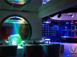 Hotel & Restaurant - Jastrzębia Góra，位于Rozewie的酒店