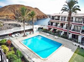 Sasha Tenerife，位于德尔锡伦西奥海岸的带泳池的酒店