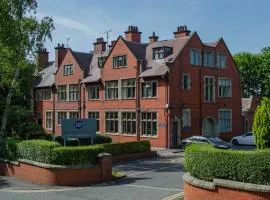 Broadfield Park Hotel