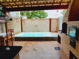 Casa com piscina privativa, 2 suítes, Sahy.，位于曼加拉蒂巴的度假屋