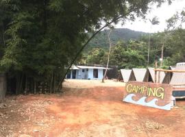 Toninhas Camping Ubatuba，位于乌巴图巴的酒店