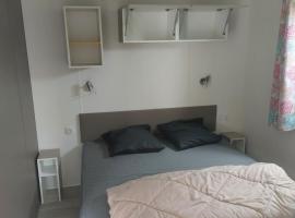 Mobil home 7 couchages，位于乌伊斯特勒昂的露营地