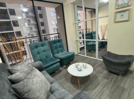 Acogedor apartamento cerca al Centro comercial Viva，位于通哈的酒店