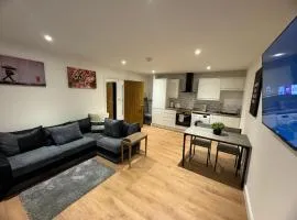 LT Apartment 1 Bed - Free Street Parking