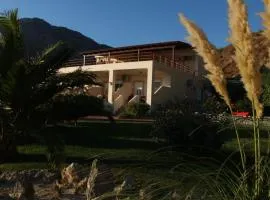 Chrisanthi Studios & Apartments