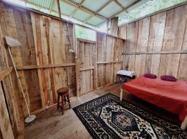 Somos Zapatón Catarata ELREY，位于San José的酒店