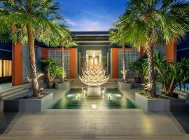 Phukalini Luxury Pool Villa & Onsen-SHA Plus Certified，位于华欣山姆-潘南水上市场附近的酒店