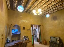 بيت النحوي التراثي _ Bait Al Nahwai，位于阿尔哈姆拉的酒店