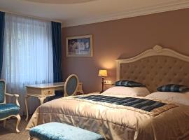 Hotel Waldblick BSR Garten mit Pavillons im Schwarzwald, ideal für Paare, Familien, Hunde，位于多瑙艾辛根的酒店