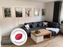 Platzhirsch-bei-der-Purpurbuche