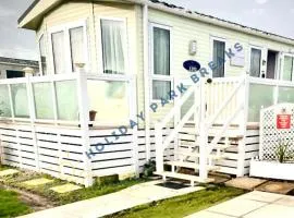Marlow - Gold 2 bed with veranda and parking at Seal Bay Resort