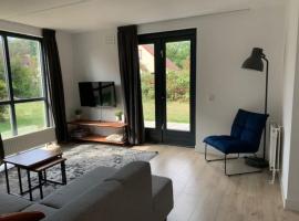 Groenlake Villa 16 - 6 persoons vakantie bungalow，位于Ewijk的酒店